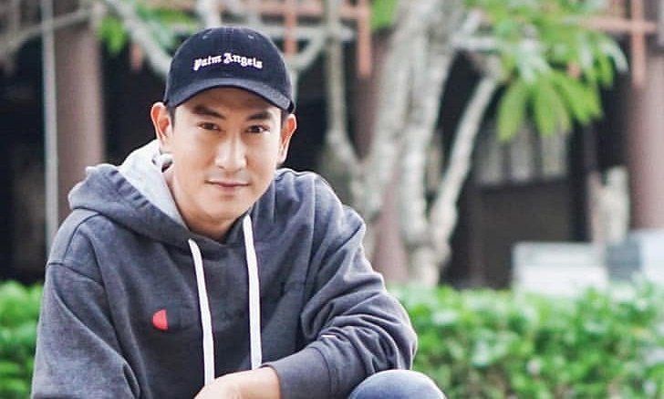 "แพท Power Pat" เผยรูปเล่นกีตาร์เมื่อ 21 ปีที่แล้ว เจอแฟนๆ แซวหล่อข้ามยุค