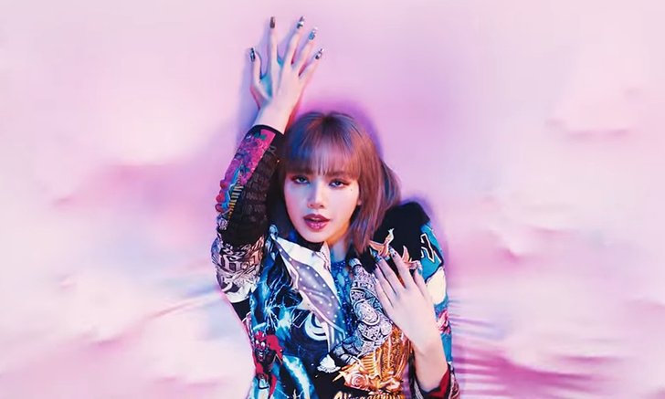 ลิซ่า BLACKPINK ส่ง “LALISA” ทำลายสถิติศิลปินเดี่ยวเอ็มวีถึง 100 ล้านวิวเร็วที่สุดในโลก