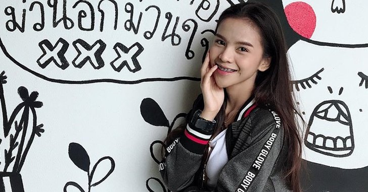 ย้อนชมผลงานเพลง "อาม ชุติมา" ที่ส่งให้เธอเป็นศิลปินลูกทุ่งสุดฮอตในขณะนี้