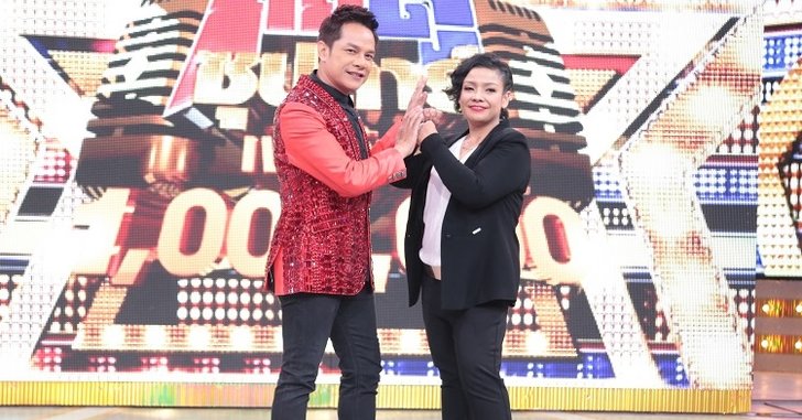 ตำนานลูกทุ่ง "ยุ้ย ญาติเยอะ - เอกราช สุวรรณภูมิ" โผล่เซอร์ไพรส์รายการ "กิ๊กดู๋" ครั้งแรก!