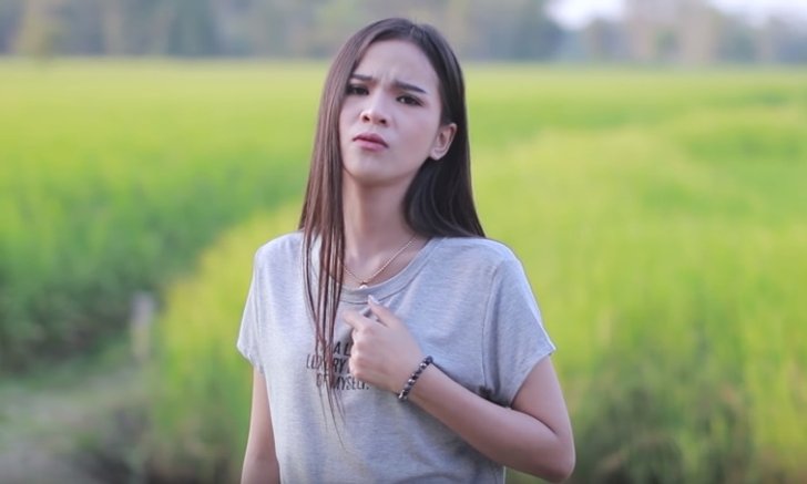 "อาม ชุติมา" เซอร์ไพรส์ต่อเนื่อง ส่งเอ็มวีพิเศษแนวดราม่า "หน้าบ่คือแม่"