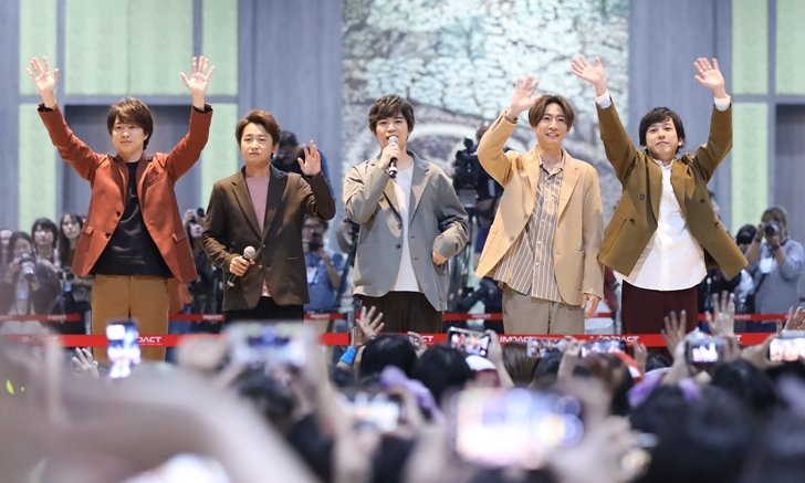 13 ปีที่รอคอย "ARASHI" คัมแบ็คไทยแลนด์ แถลงข่าวโปรเจกต์ใหญ่ JET STORM