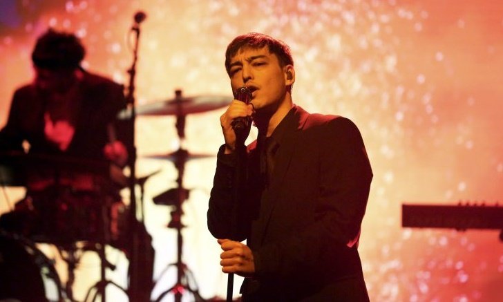 "Joji" ไลฟ์เพลงใหม่ “Run” ครั้งแรกใน The Tonight Show Starring Jimmy Fallon