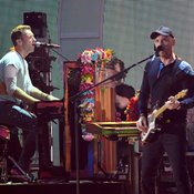 สารคดีตามติดชีวิต 20 ปีวง “Coldplay” เตรียมฉายในไทย 14 พ.ย. วันเดียวเท่านั้น!