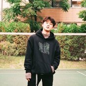 B.I iKON