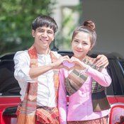 ก้อง ห้วยไร่ และ ฐา ขนิษ 