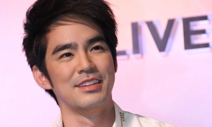 D2B บอยแบนด์พลุแตก! บีม กวี จำไม่ลืม ลืมไม่ลง
