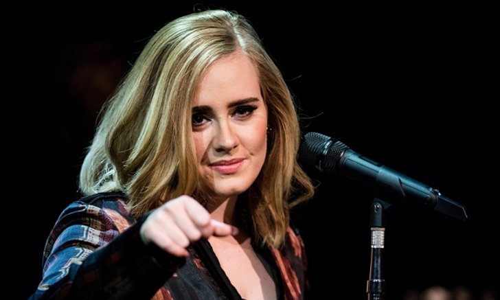 Adele งานเข้า NFL บอกไม่เคยชวนมาเล่น Half-Time Show Super Bowl
