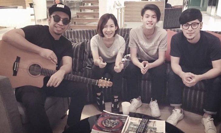 แฟนคลับฮือฮา! น้อง "เจ้านาย" ลงรูปทำเพลงกับวง Room39?