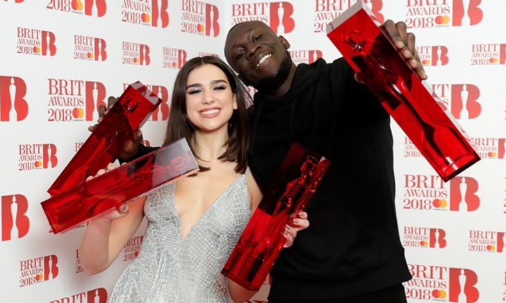 Stormzy, Dua Lipa นำทีมศิลปินอังกฤษคว้ารางวัล Brit Awards 2018