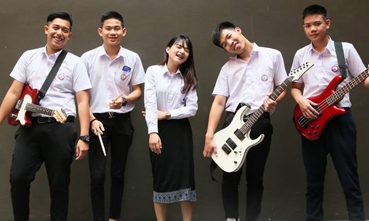 ฮือฮา! วง Six Sence จากประเทศลาว เข้ารอบรายการ "Hotwave Music Awards 2018"
