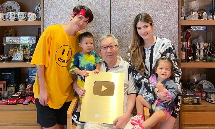 "ป๊อก Mindset" โพสต์ซึ้งถึงคุณพ่อและ "มาร์กี้" หลังผู้ติดตาม YouTube ทะลุล้าน