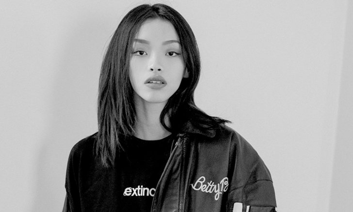 ไอคอนแร็ปเปอร์คนใหม่ “Lexie Liu” ไม่รักก็บ้าแล้ว