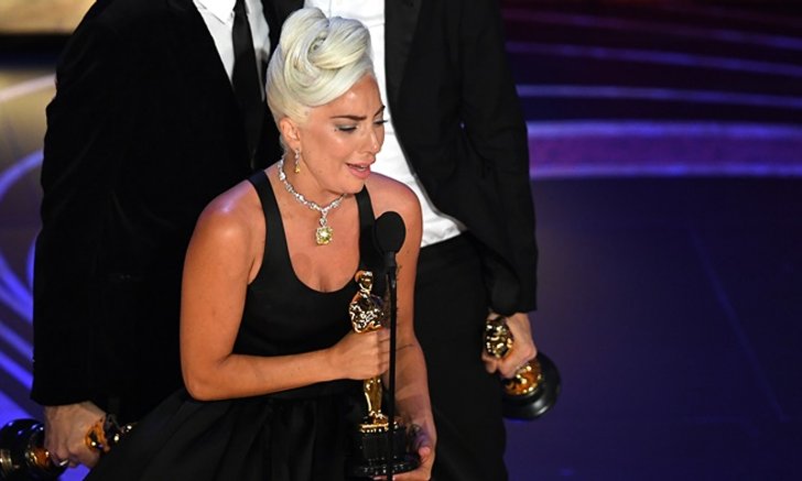 "Lady Gaga" ปล่อยโฮ! คว้ารางวัล "Oscars 2019" สาขาเพลงประกอบภาพยนตร์ยอดเยี่ยม
