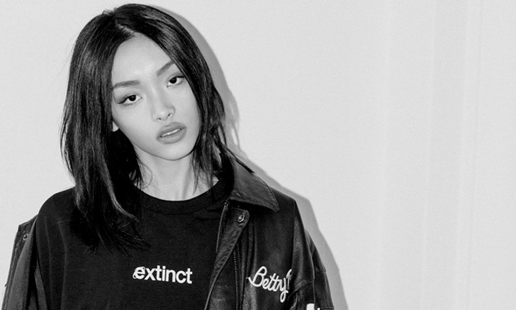 “Lexie Liu” ฮิปฮอปสาวจีนลุคอินเตอร์ ที่ได้สมญานาม “Rihanna แห่งเอเชีย”