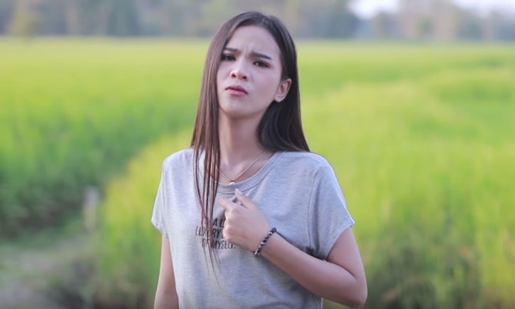 "อาม ชุติมา" เซอร์ไพรส์ต่อเนื่อง ส่งเอ็มวีพิเศษแนวดราม่า "หน้าบ่คือแม่"