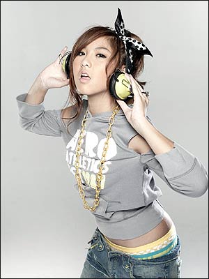 หวาย ขอลุยเดี่ยวอัลบั้มแรก K.C.Y ในสไตส์ Hip Hop Girl