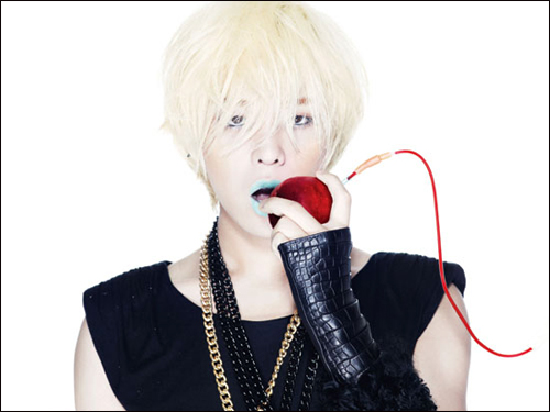 G-Dragon ส่ง Heartbreaker ระเบิดชาร์ตเพลง