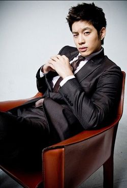 เซเว่น (Se7en) เลื่อนคัมแบ็คงานเพลงชุดใหม่ มิถุนายน - กรกฏาคม 2553