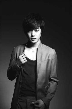 คิมฮยอนจุง (Kim Hyun Joong) เปิดจองมินิอัลบั้ม ก่อนเปิดโชว์เคส