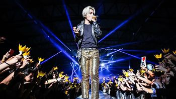 ดี๊ดีครั้งแรกของ "แทยัง"  2015 TAEYANG WORLD TOUR [RISE] in Bangkok