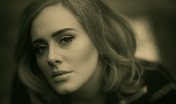 กลับมาอย่างโหด!! Adele กับเอ็มวีเพลง Hello ที่กวาดยอดขายถล่มทลาย