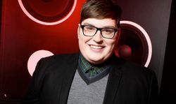 ชมการแสดงสุดเทพของ Jordan Smith แชมป์เดอะวอยซ์อเมริกันคนล่าสุด!!