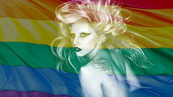 10 เพลงประจำชาติชาว "ข้ามเพศ" LGBT