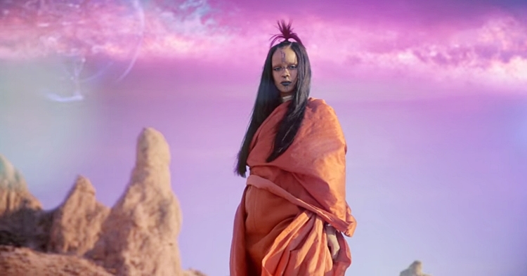 Rihanna องค์ลงเต็มร่างในเอ็มวี “Sledgehammer” ประกอบหนัง Star Trek Beyond