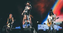 Guns N’ Roses แสดงคอนเสิร์ตในไทย ไม่ใช่ความฝันอีกต่อไป โดย อนุสรณ์ สถิรรัตน์