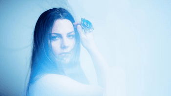 Amy Lee จาก Evanescence ปล่อยเพลงบัลลาดสุดเพราะ "Speak to Me"