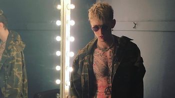 Machine Gun Kelly ชวน Hailee Steinfeld ร่วมแจมเพลงใหม่ "At My Best"