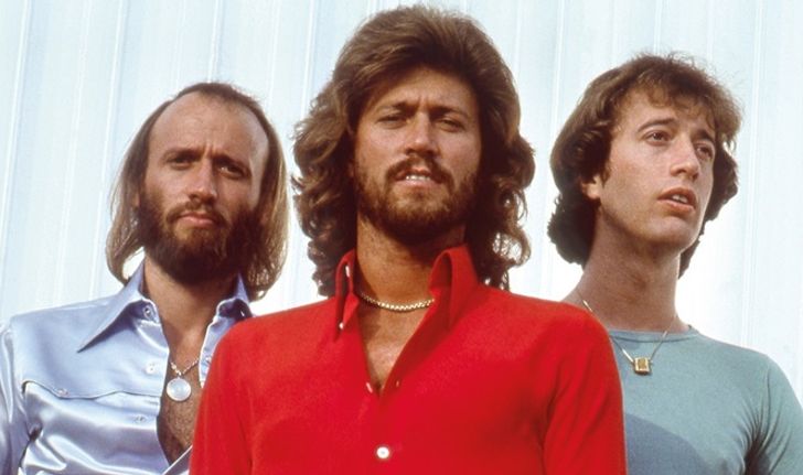 Bee Gees รำลึกไปกับเพลงเพราะๆ ใน Timeless: The All-Time Greatest Hits