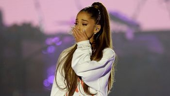 Ariana Grande ปิดท้ายคอนเสิร์ต One Love Manchester ด้วยน้ำตา