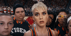 Katy Perry ลงทุนแสดงเอ็มวีสุดวายป่วงที่แฟนๆรอคอย "Swish Swish”