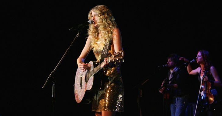 taylor-swift-fearless-tour