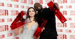 Stormzy, Dua Lipa นำทีมศิลปินอังกฤษคว้ารางวัล Brit Awards 2018