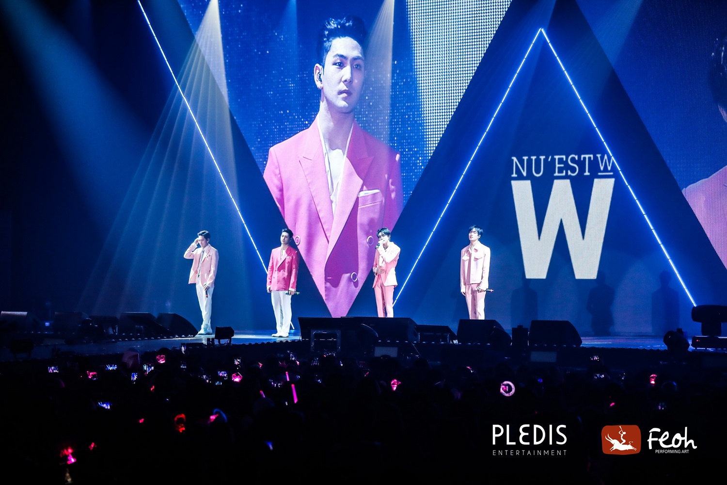 nuest_w_pb4_2022-085