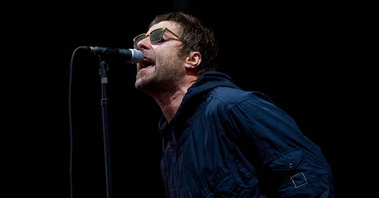 “Liam Gallagher” ทวีตเนื้อเพลง “Stop Crying Your Heart Out” ของ Oasis ให้กำลังใจทีมหมูป่า