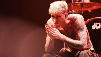 Machine Gun Kelly ระเบิดฟอร์มแร็ปเปอร์ระดับโลก HOTEL DIABLO WORLD TOUR