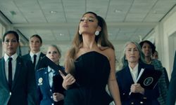 Ariana Grande รับบท President สาว ในเอ็มวีเพลงใหม่ “positions”