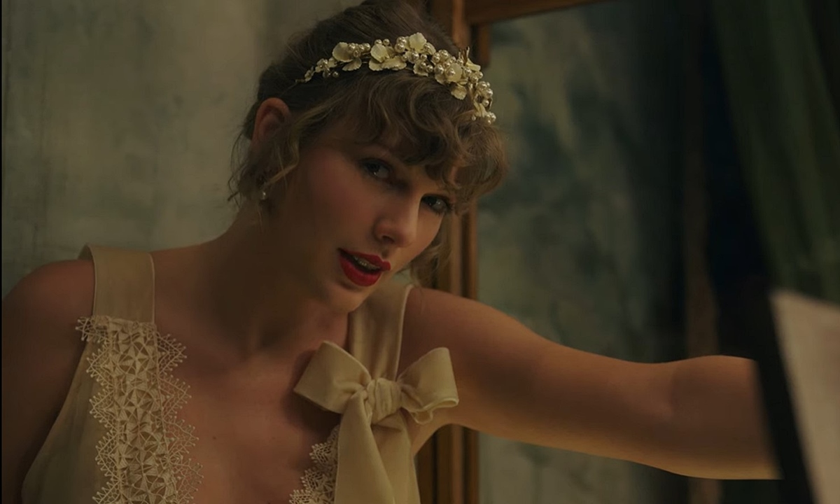 Taylor Swift ปล่อยอัลบั้มสไตล์อินดี้ "evermore" ภาคต่อจาก "folklore" แบบไม่ทันตั้งตัว