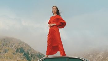 Sigrid ปล่อย “How To Let Go” อัลบั้มที่ควรค่าแก่การรอคอย