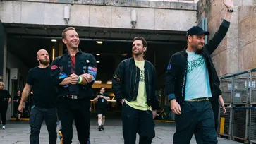 Coldplay จัดทัวร์คอนเสิร์ตรักษ์โลก ลดก๊าซคาร์บอน-ปลูกต้นไม้เพิ่มจากยอดขายบัตร