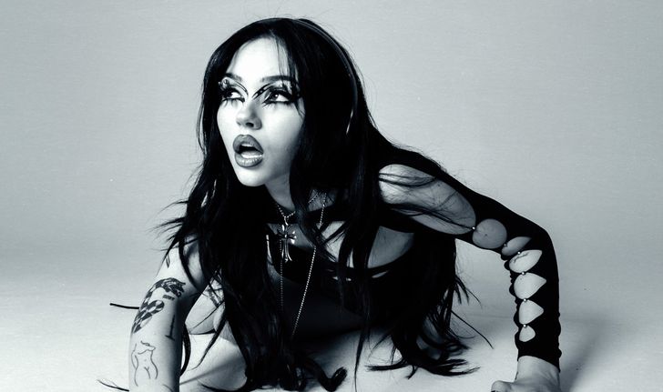 Maggie Lindemann ปล่อยเพลงใหม่ “you’re not special” พร้อมส่งอัลบั้มเดบิวต์ SUCKERPUNCH