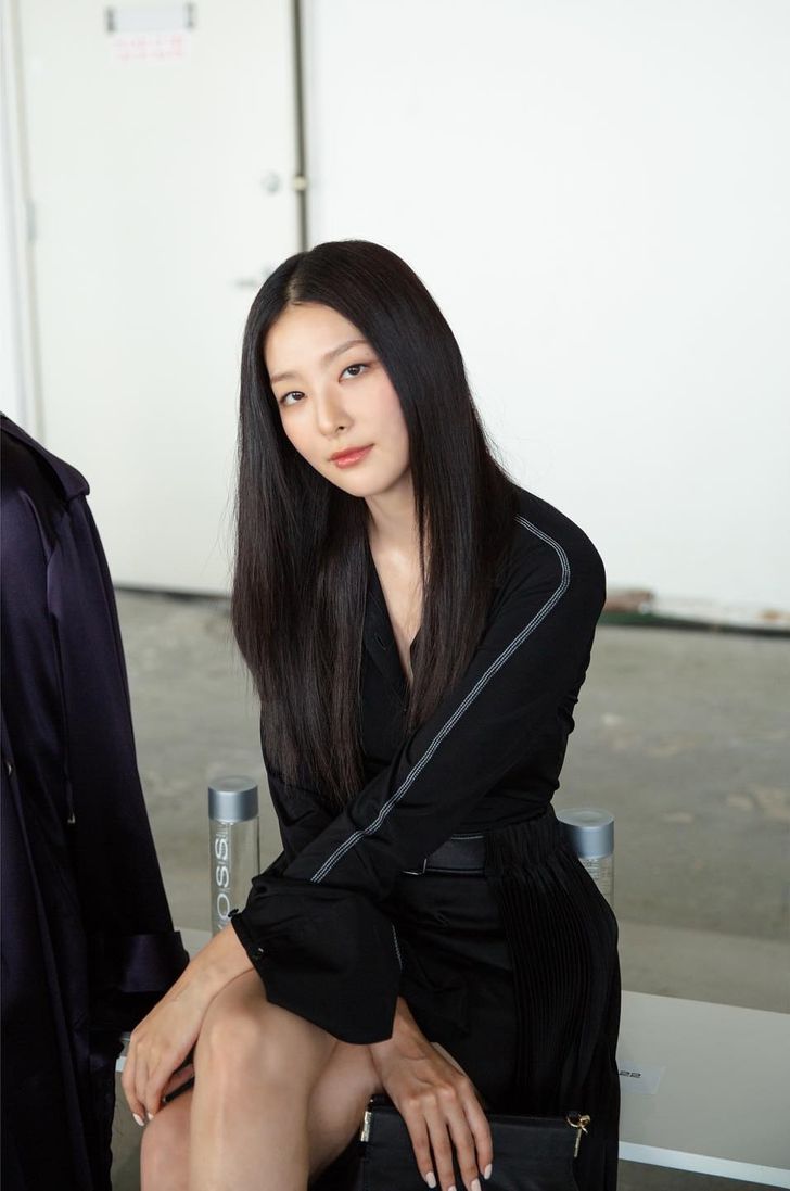 SEULGI Red Velvet in Peter Do's Spring/Summer 2023 collection at New York Fashion Week