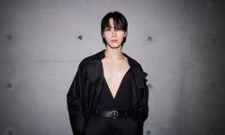 เตนล์ WayV ศิลปินชายไทยคนแรกที่ได้ร่วมชมโชว์ Saint Laurent ที่ Paris Fashion Week 2023