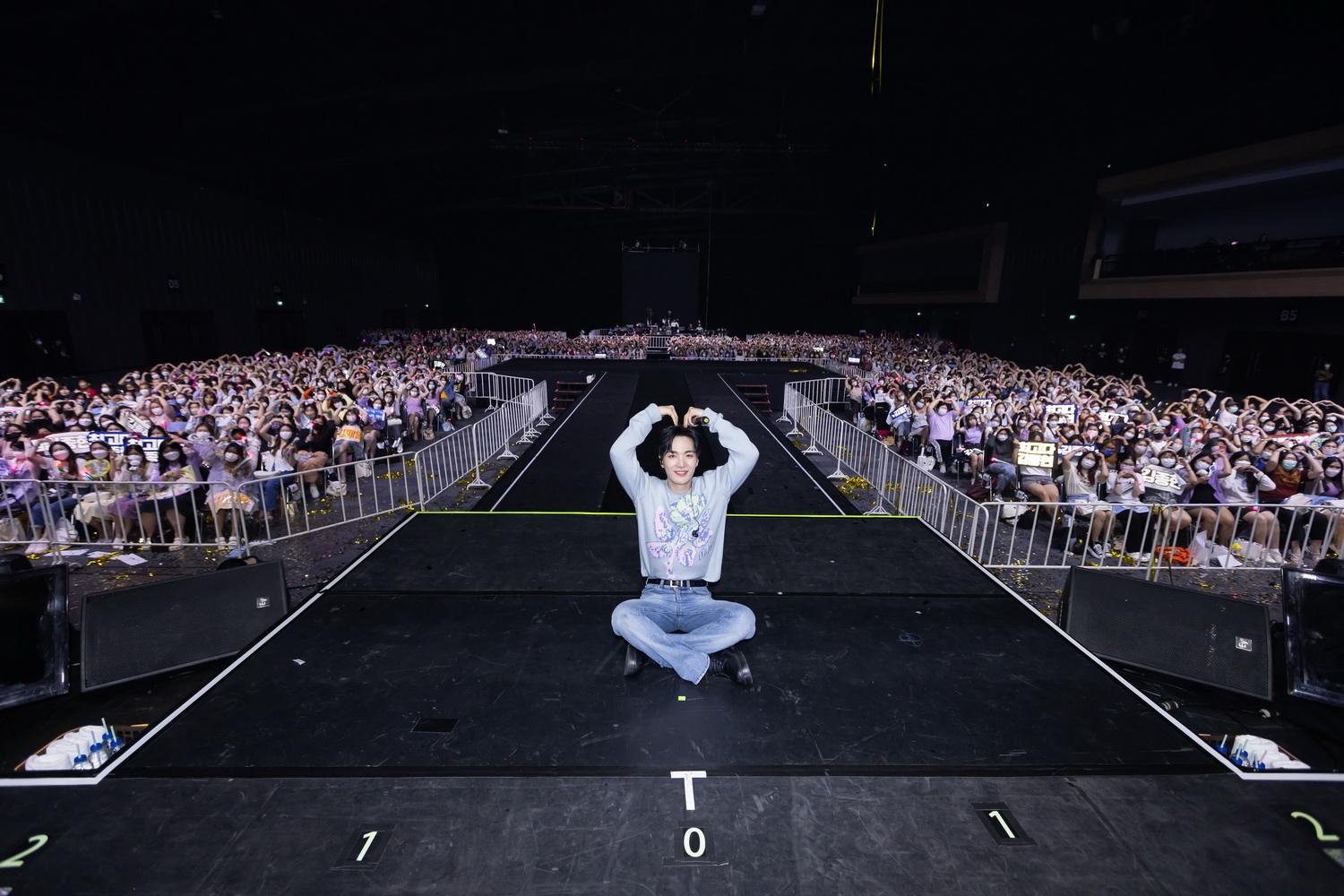 KIM JONGHYEON ‘Fantasia : Bangkok Village’ Fan Meeting in Bangkok