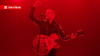 รีวิวคอนเสิร์ต Bryan Adams สุดยอดความเก๋าที่มันจนลืมอายุทั้งศิลปินและแฟนคลับ