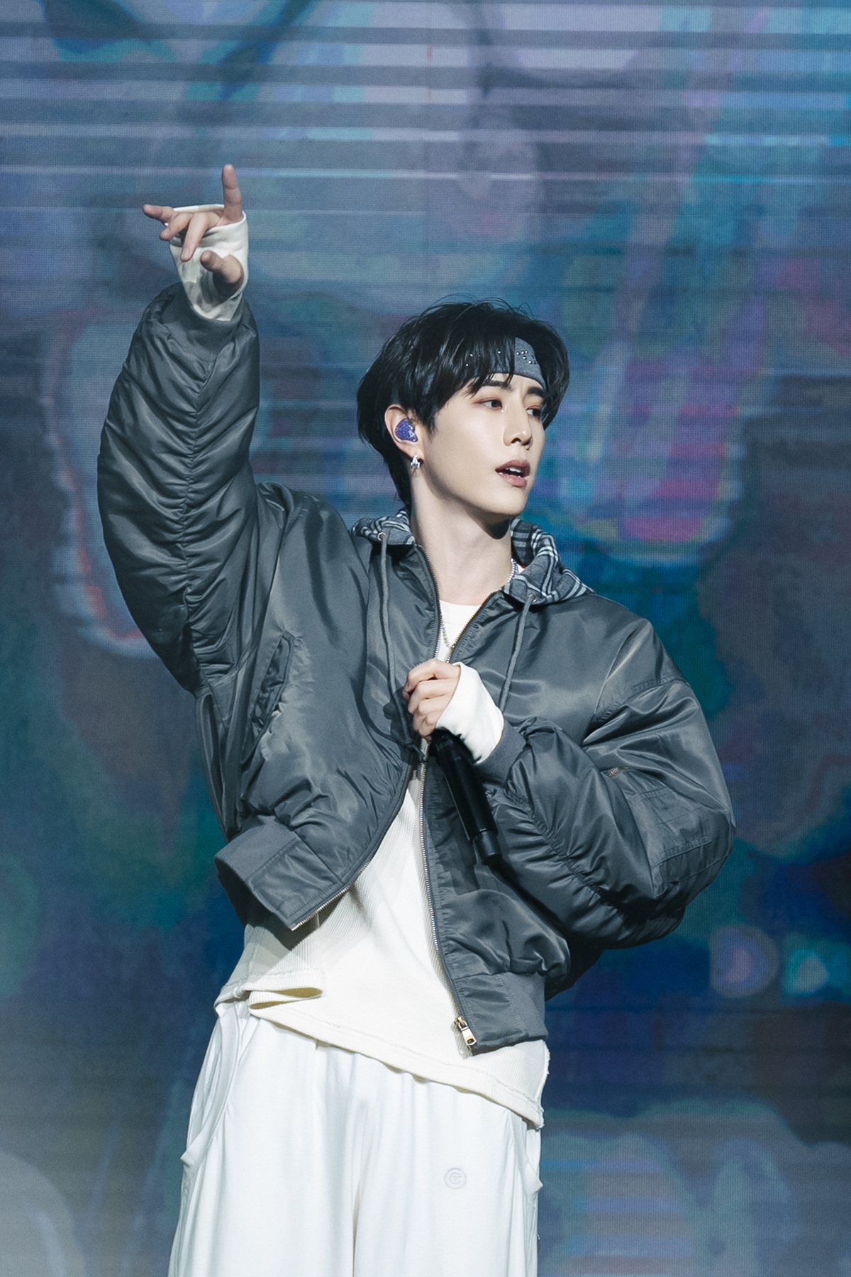 MARK TUAN (มาร์ค ต้วน) 